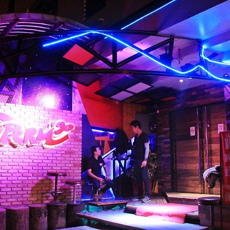 โรงแรมเรือนทิพย์ เชียงราย Ruean Tip Hotel Zewnętrze zdjęcie