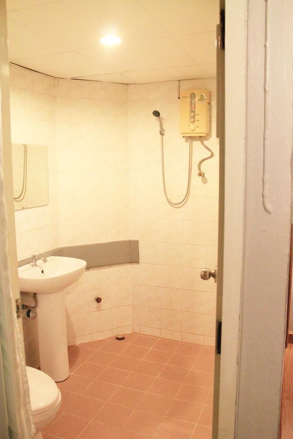 โรงแรมเรือนทิพย์ เชียงราย Ruean Tip Hotel Pokój zdjęcie