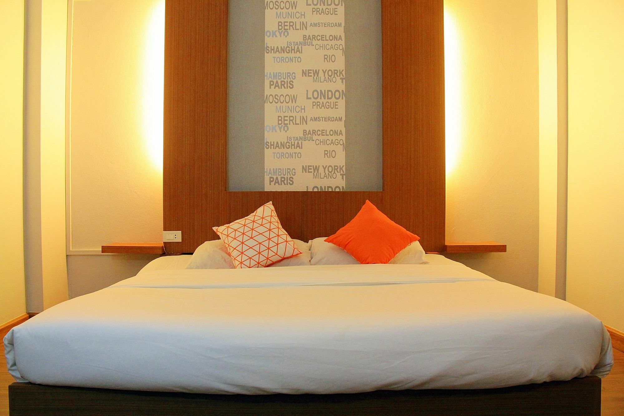 โรงแรมเรือนทิพย์ เชียงราย Ruean Tip Hotel Zewnętrze zdjęcie