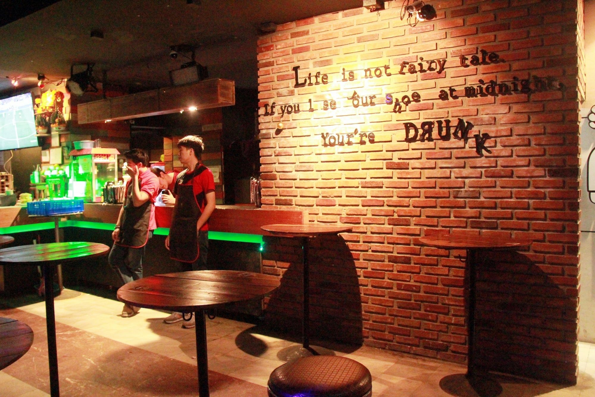 โรงแรมเรือนทิพย์ เชียงราย Ruean Tip Hotel Zewnętrze zdjęcie