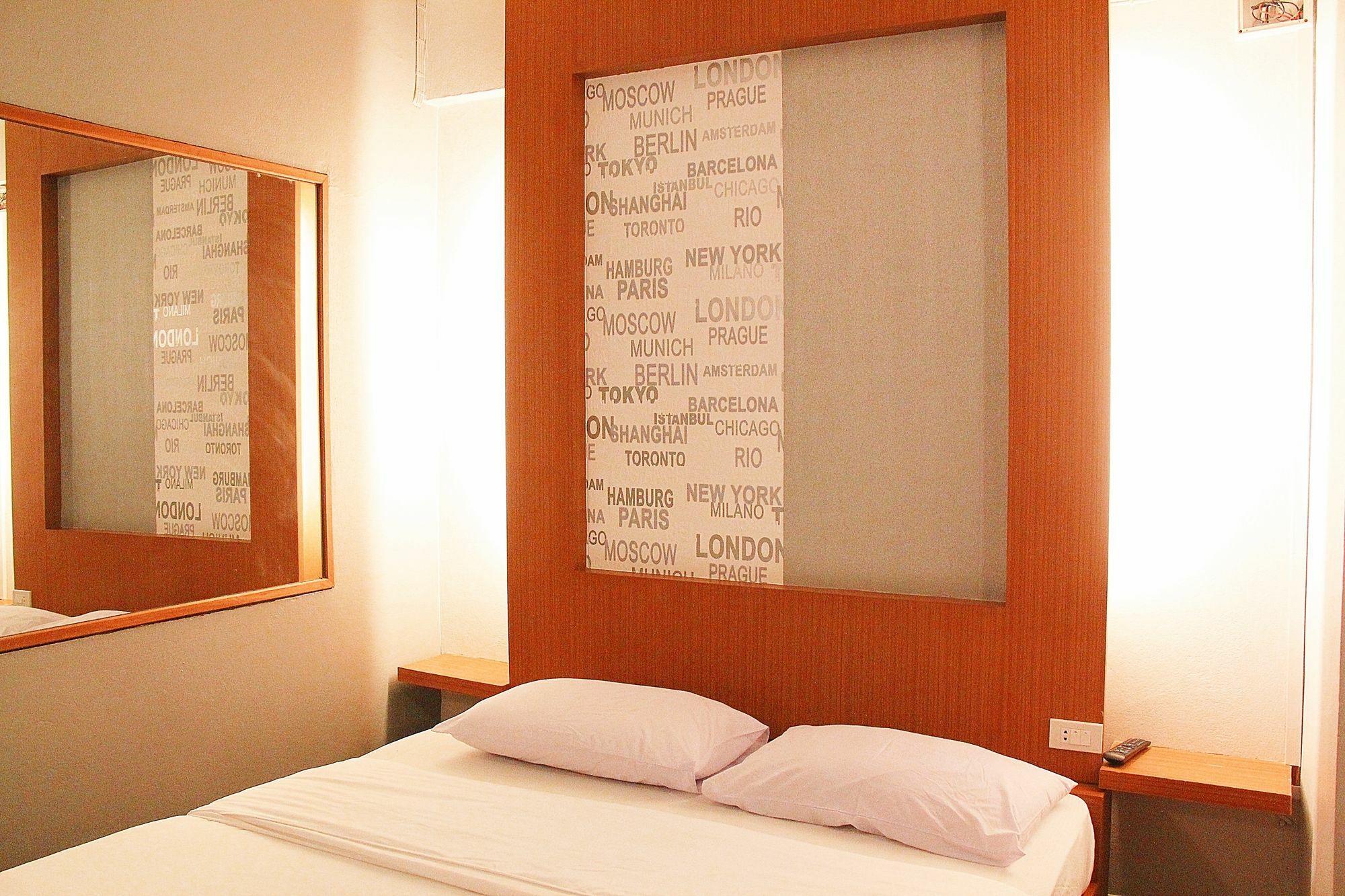 โรงแรมเรือนทิพย์ เชียงราย Ruean Tip Hotel Zewnętrze zdjęcie
